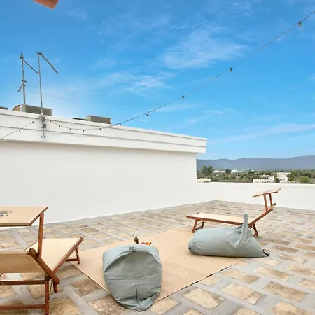 Apartment Sky View - Happy