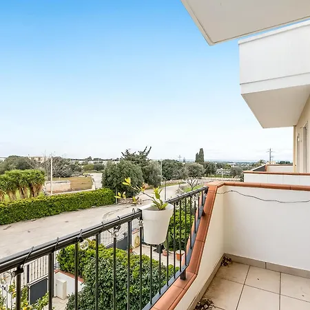 Apartment Sky View - Happy *